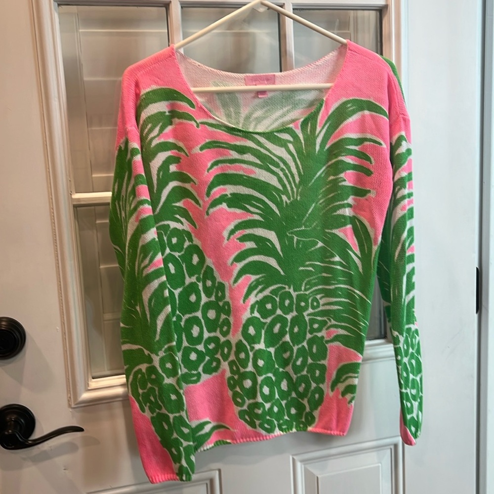 Lilly Pulitzer pink and green pineapple size small sweater!